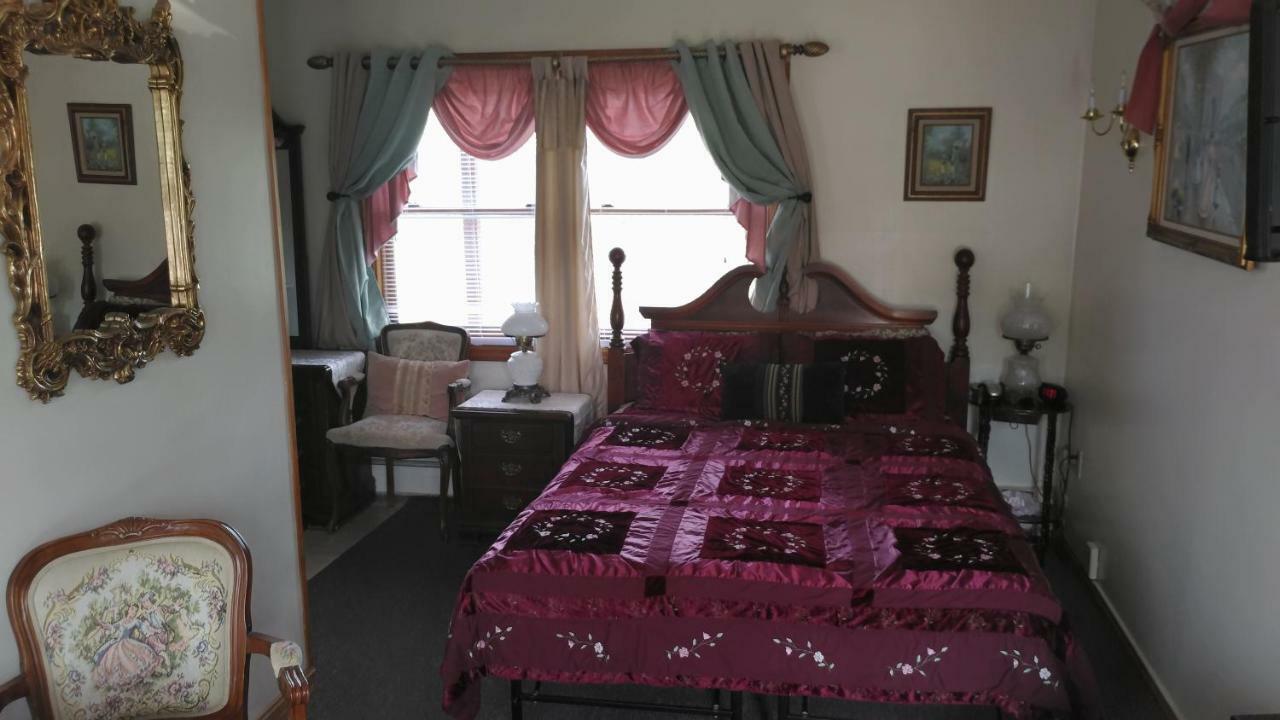 Midway Lodging Cornish 외부 사진