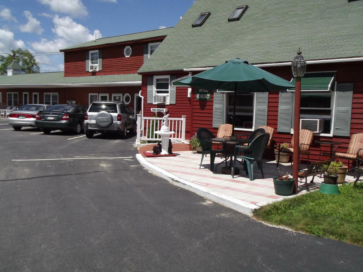 Midway Lodging Cornish 외부 사진